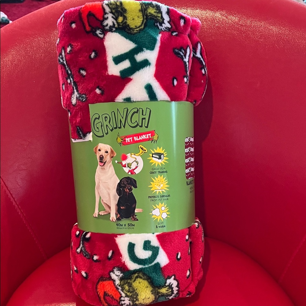 Dr. Seuss Grinch Pet Blanket - Red and Green